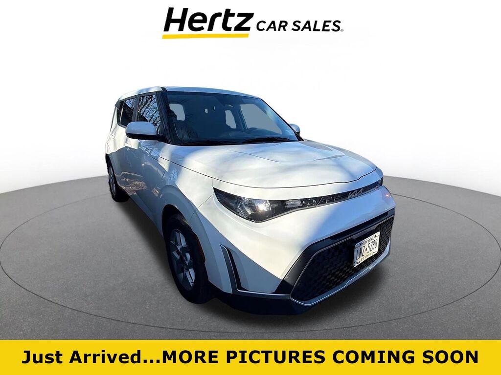 2025 Kia Soul LX — photo 1 of 1