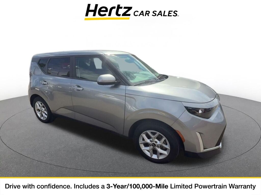 2025 Kia Soul LX — photo 1 of 11