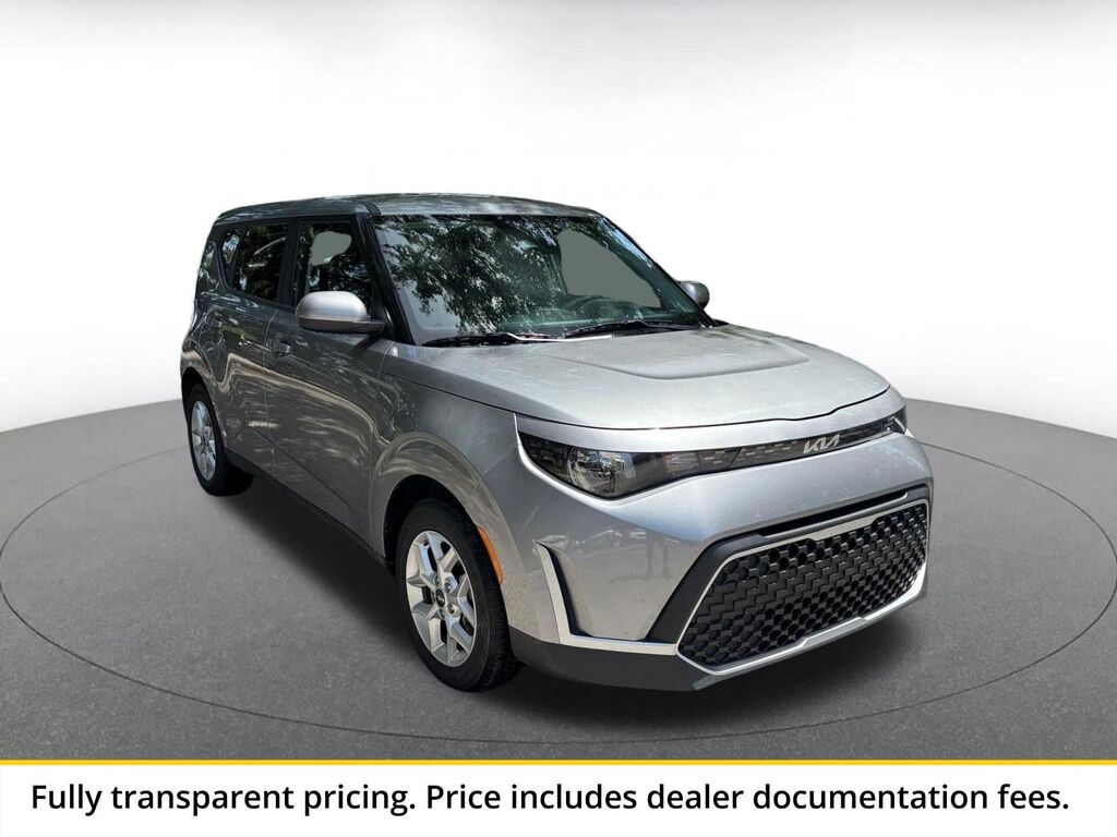 2025 Kia Soul LX — photo 1 of 1