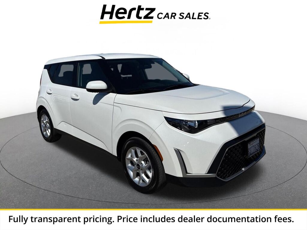 2025 Kia Soul LX — photo 1 of 1