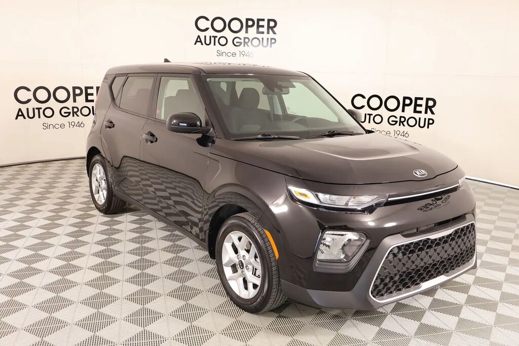 2021 Kia Soul S — photo 1 of 26
