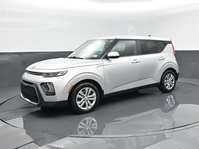 2021 Kia Soul LX — photo 1 of 26