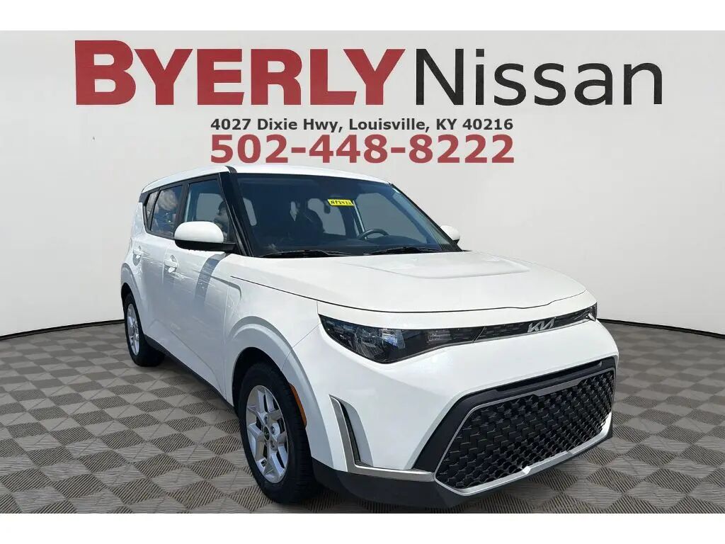 2023 Kia Soul LX — photo 1 of 13