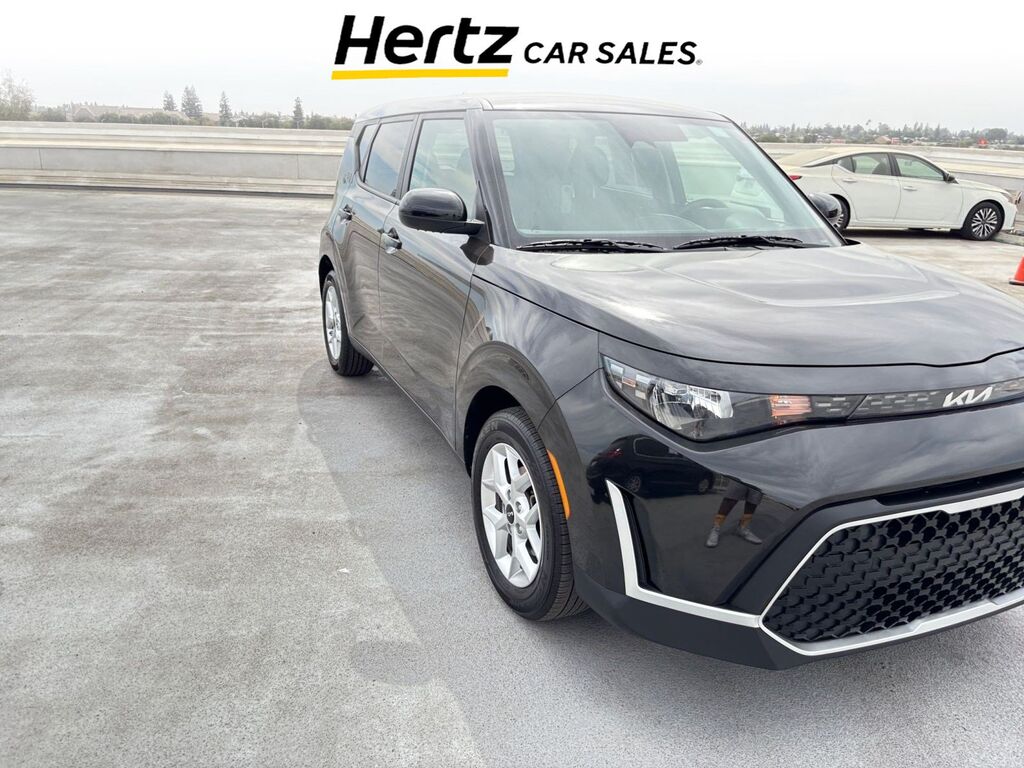 2025 Kia Soul LX — photo 1 of 1