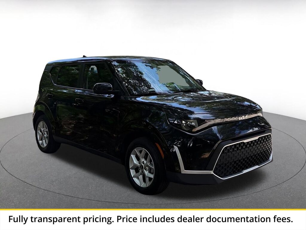 2025 Kia Soul LX — photo 1 of 1