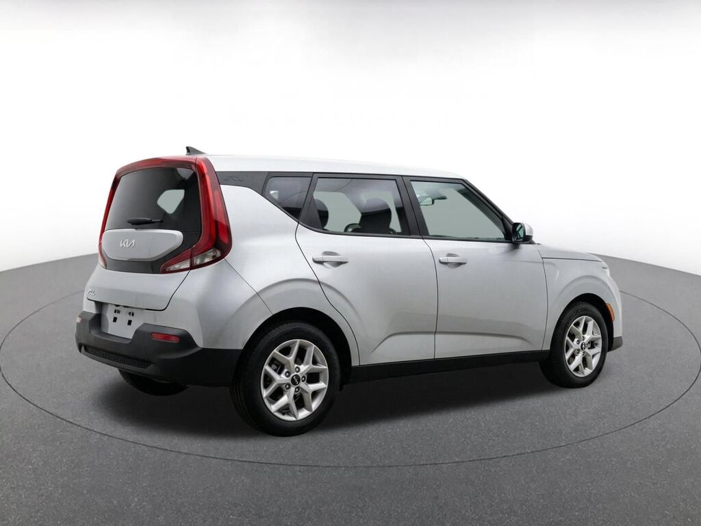 2025 Kia Soul LX — photo 1 of 1