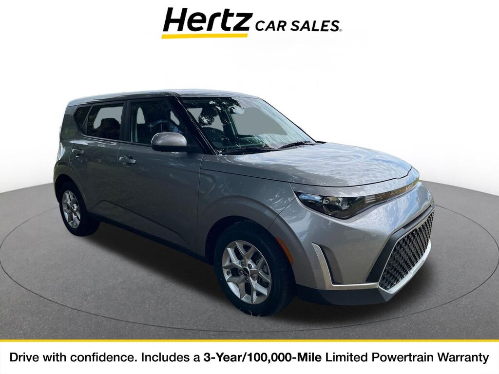 2025 Kia Soul LX — photo 1 of 11