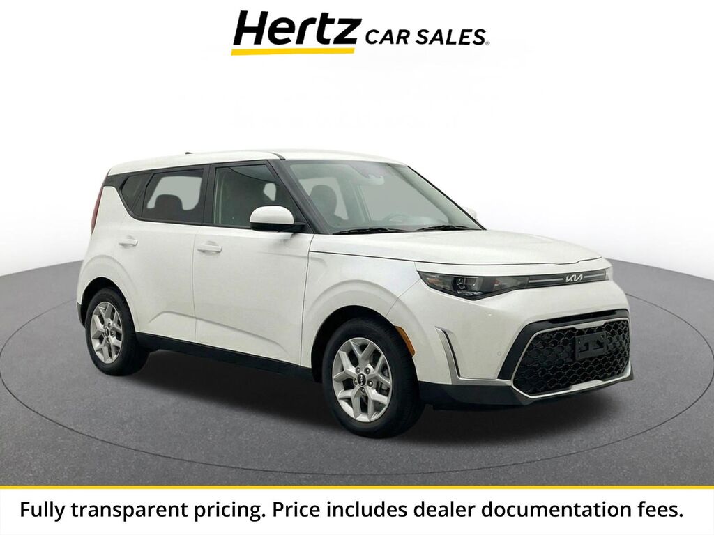 2025 Kia Soul LX — photo 1 of 2