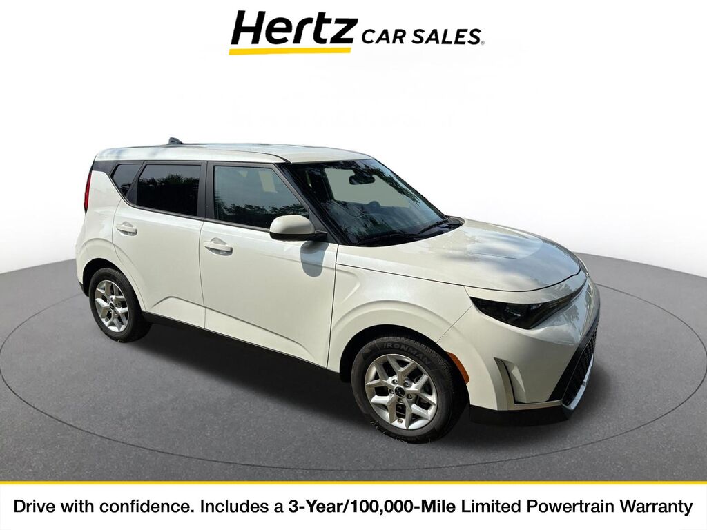2025 Kia Soul LX — photo 1 of 11