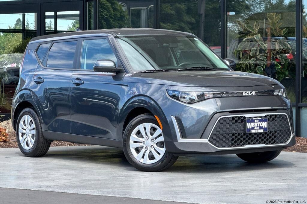 2023 Kia Soul LX — photo 1 of 27