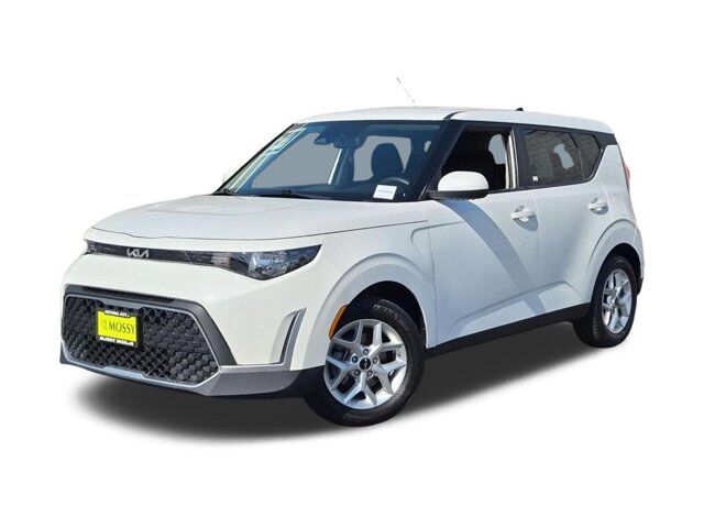 2024 Kia Soul LX — photo 1 of 1