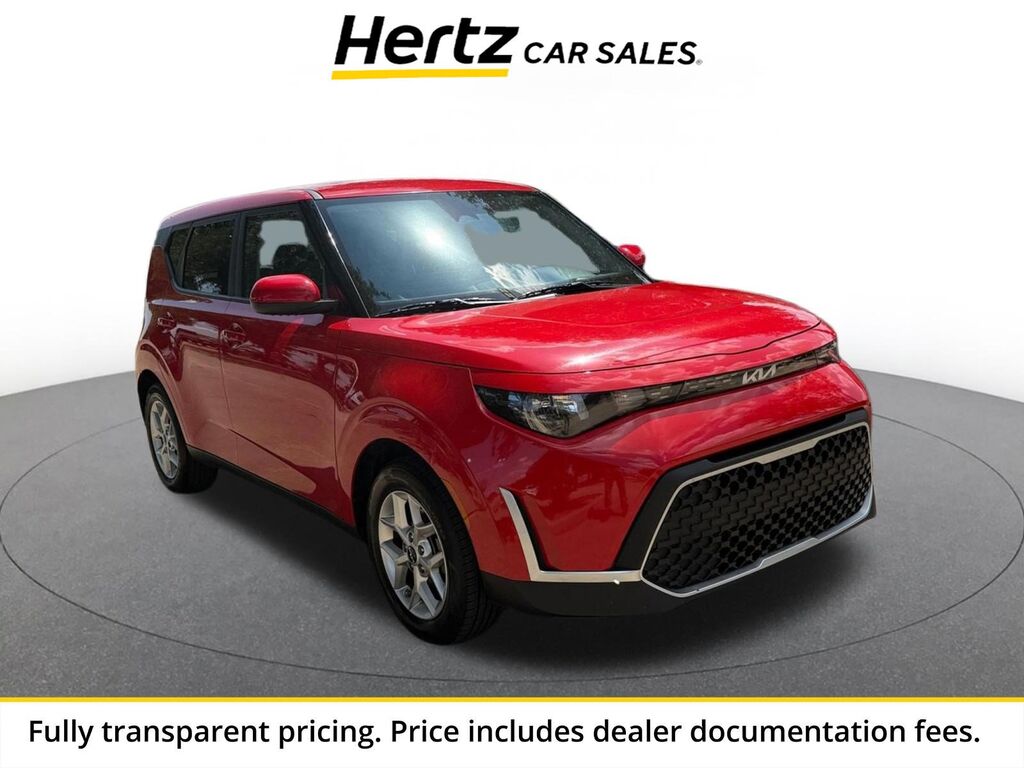 2025 Kia Soul LX — photo 1 of 2