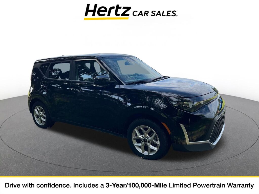 2025 Kia Soul LX — photo 1 of 11