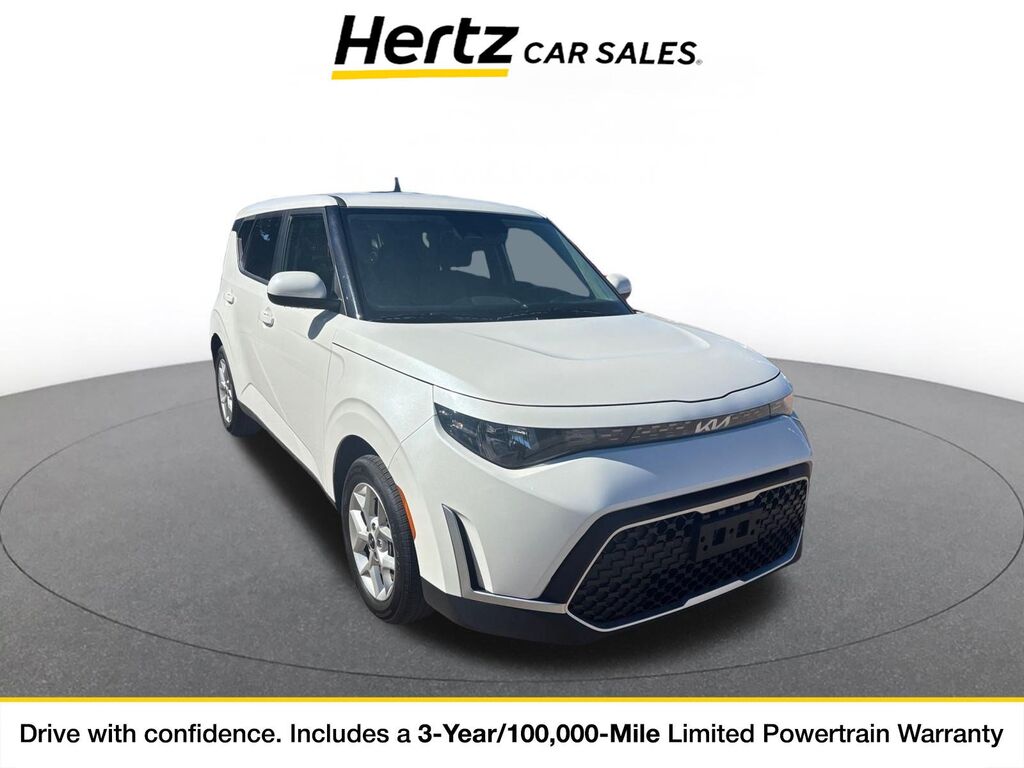 2025 Kia Soul LX — photo 1 of 11