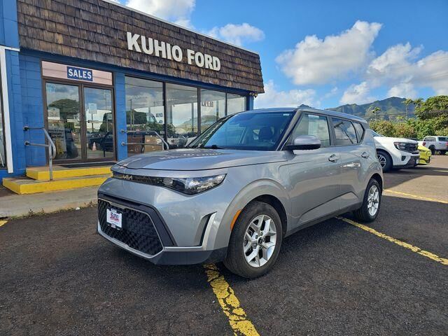 2025 Kia Soul LX — photo 1 of 23