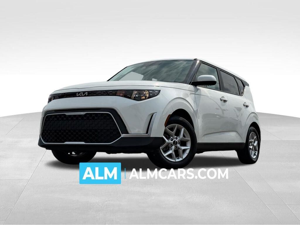 2025 Kia Soul LX — photo 1 of 13