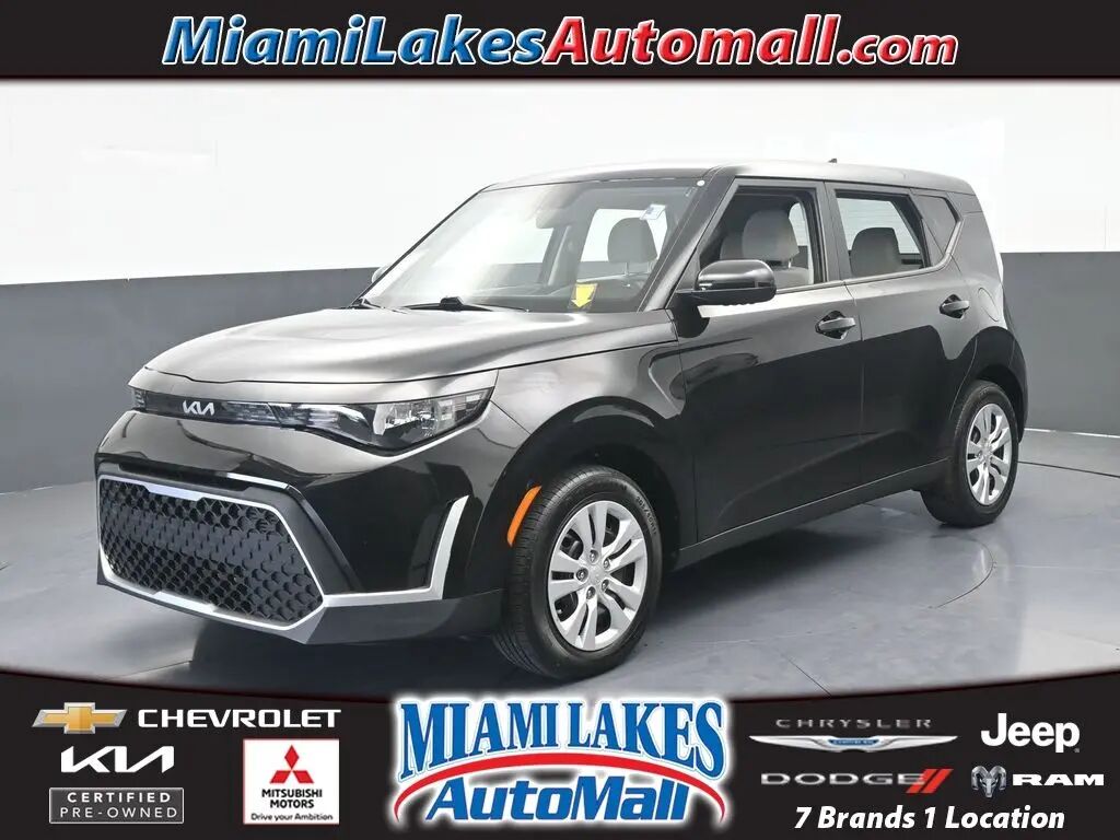2023 Kia Soul S — photo 1 of 13