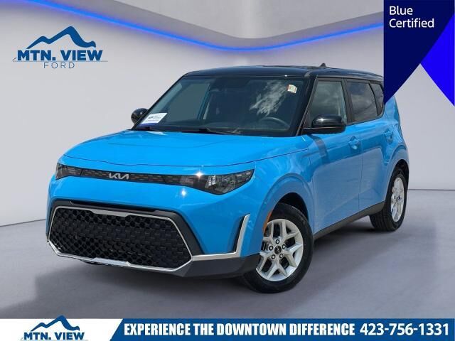 2024 Kia Soul S — photo 1 of 11