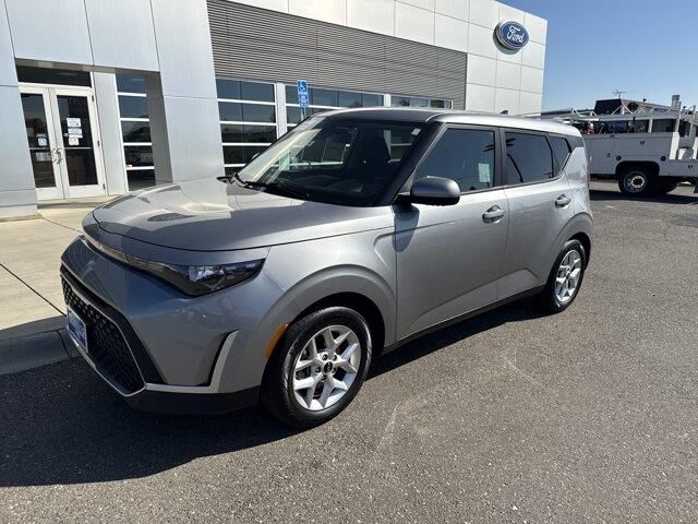 2024 Kia Soul S — photo 1 of 40