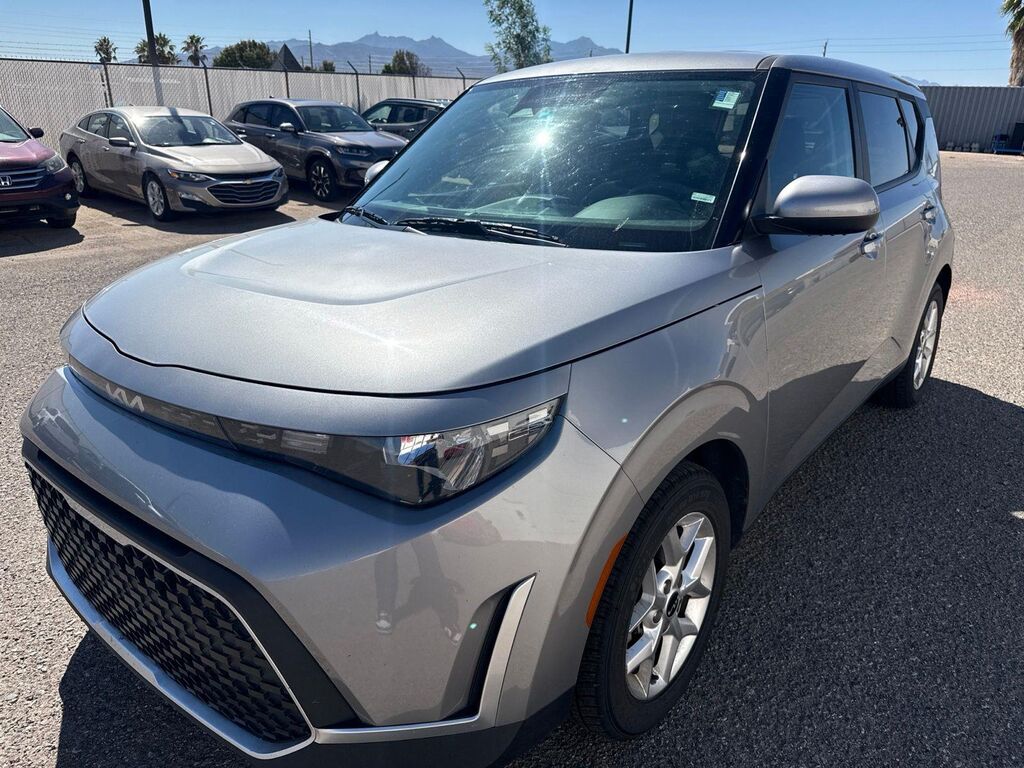 2024 Kia Soul LX — photo 1 of 26