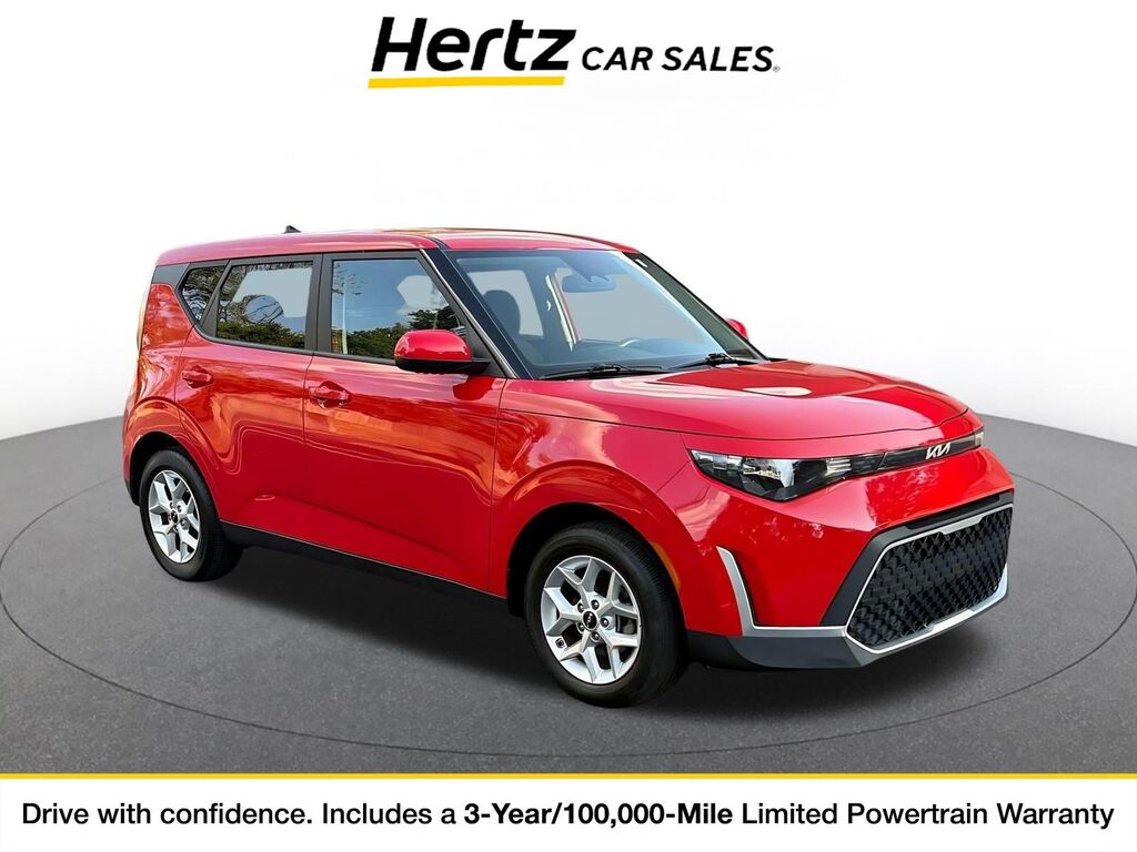 2025 Kia Soul LX — photo 1 of 11