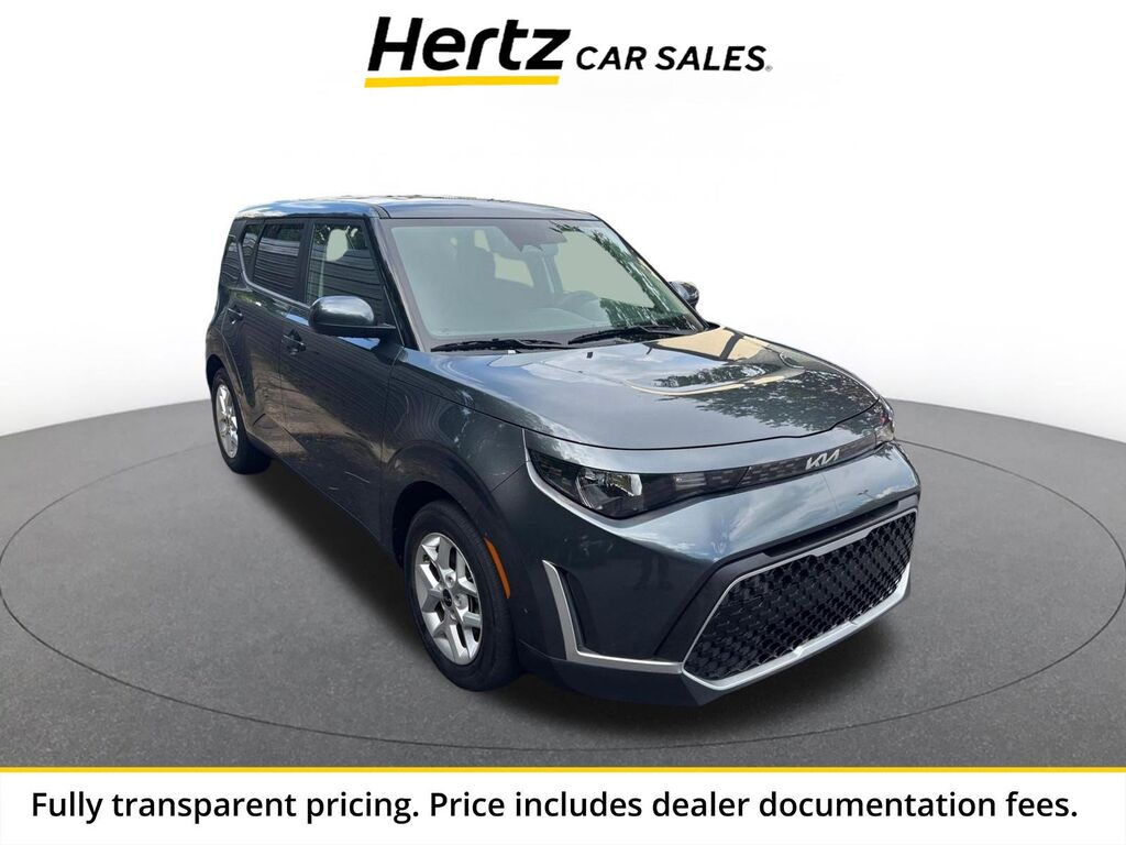 2025 Kia Soul LX — photo 1 of 2