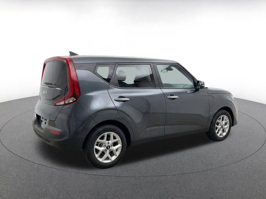 2025 Kia Soul LX — photo 1 of 1