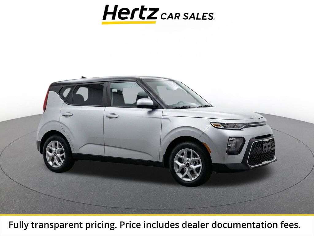 2025 Kia Soul LX — photo 1 of 8