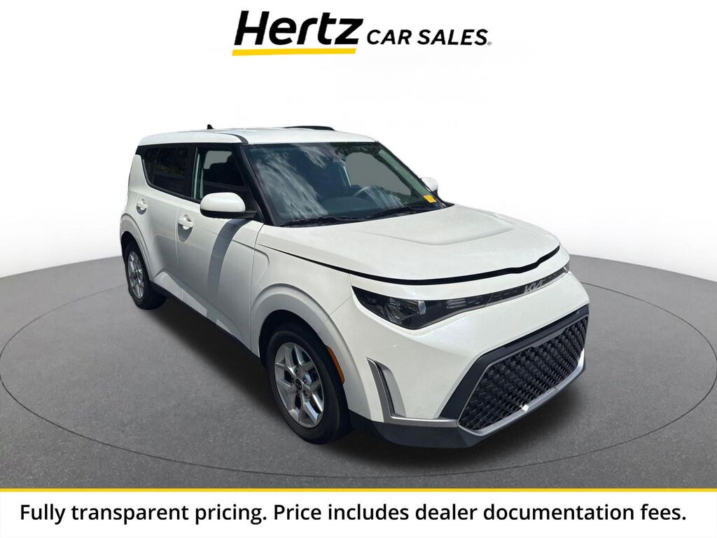 2025 Kia Soul LX — photo 1 of 2