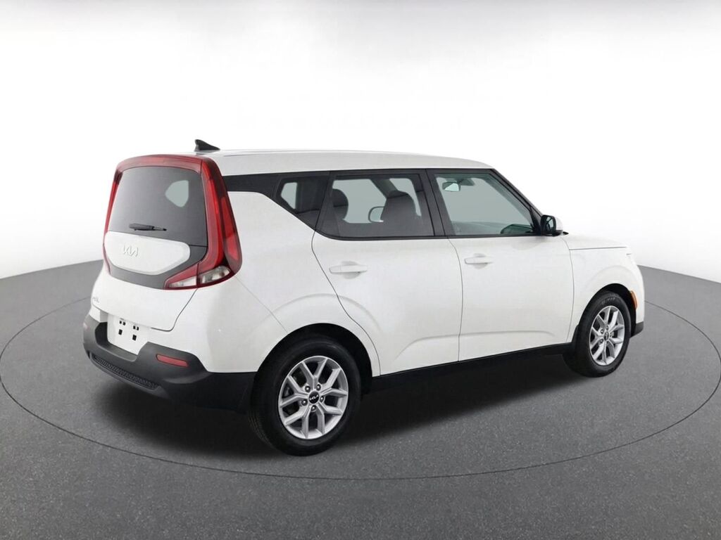 2025 Kia Soul LX — photo 1 of 1