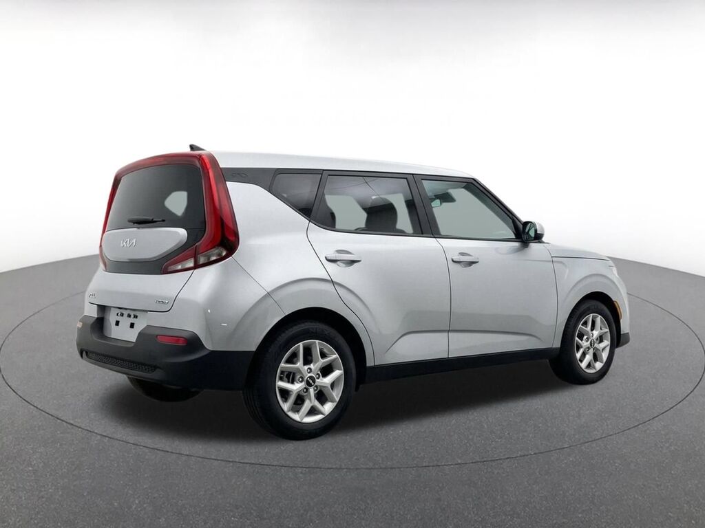 2025 Kia Soul LX — photo 1 of 1