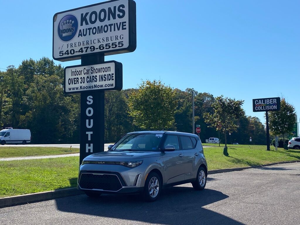 2025 Kia Soul — photo 1 of 13
