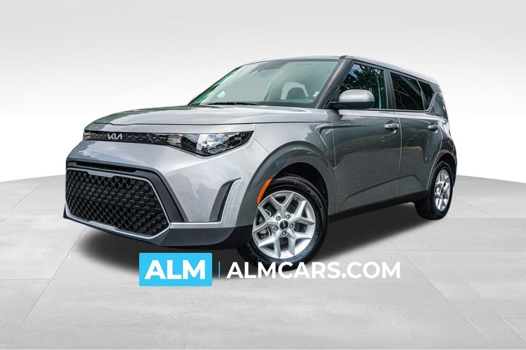 2025 Kia Soul LX — photo 1 of 16