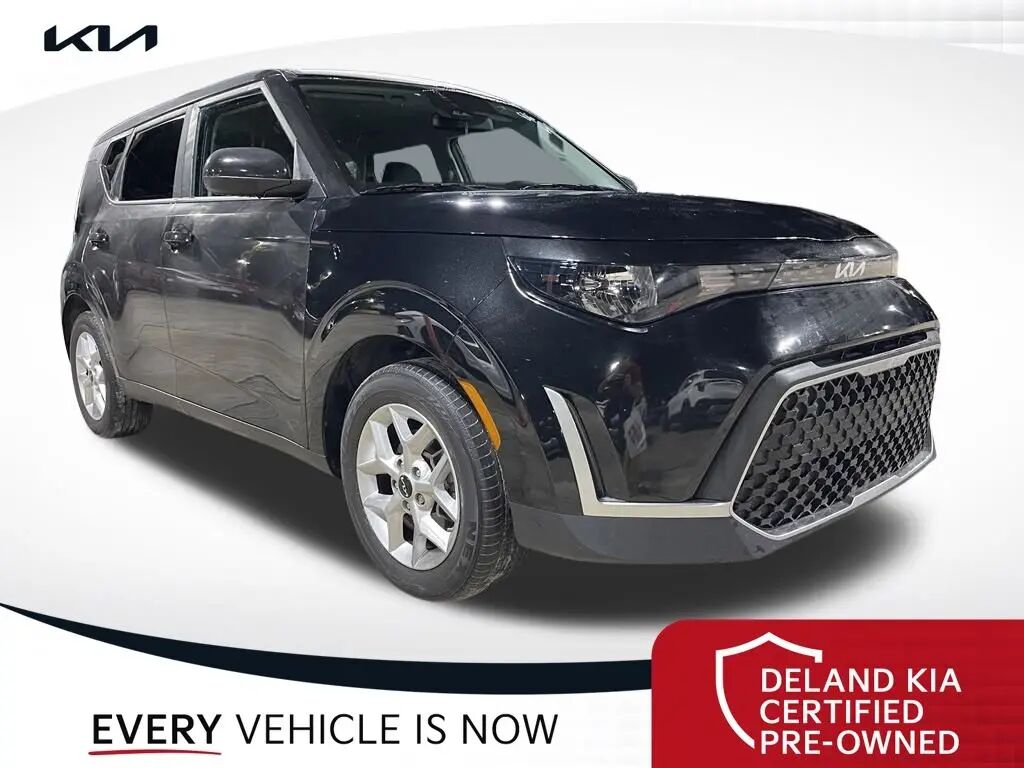 2024 Kia Soul LX — photo 1 of 10