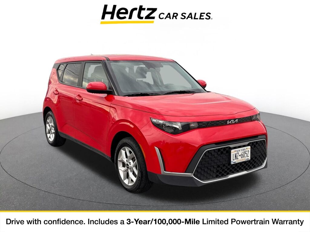 2025 Kia Soul LX — photo 1 of 11