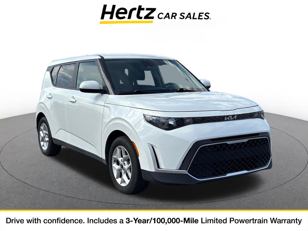 2025 Kia Soul LX — photo 1 of 11