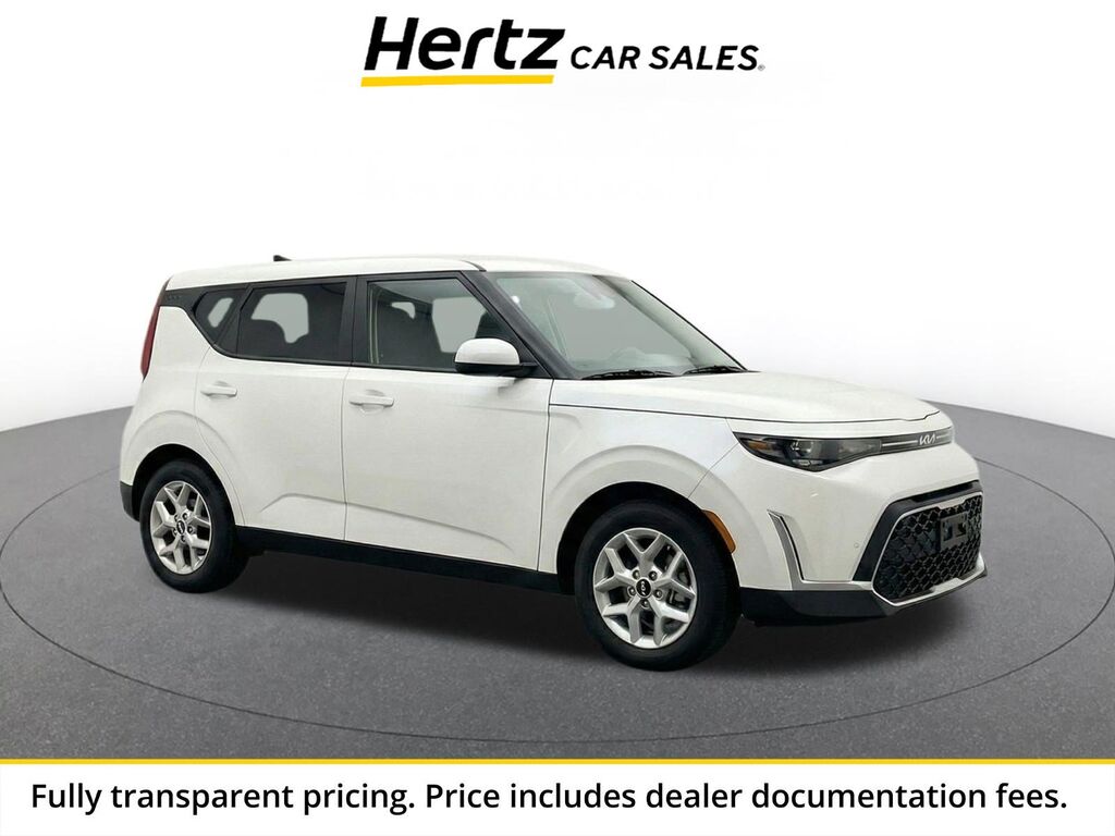 2025 Kia Soul LX — photo 1 of 2