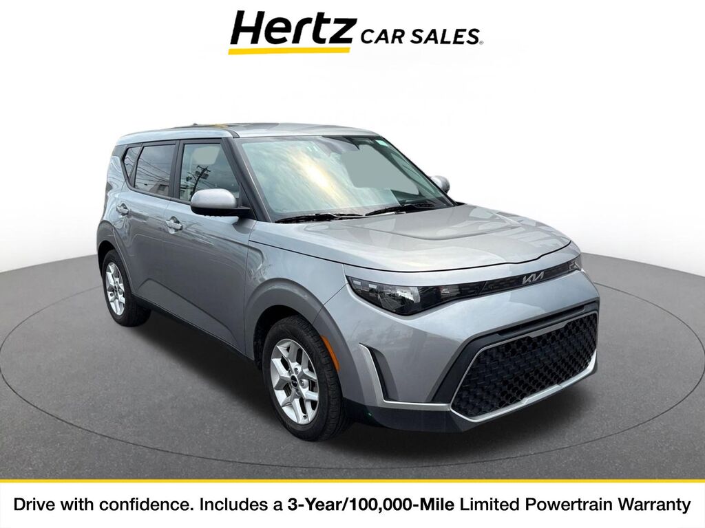 2025 Kia Soul LX — photo 1 of 11