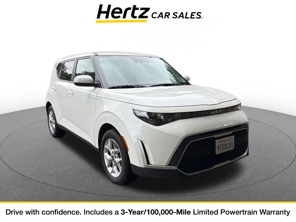 2025 Kia Soul LX — photo 1 of 11