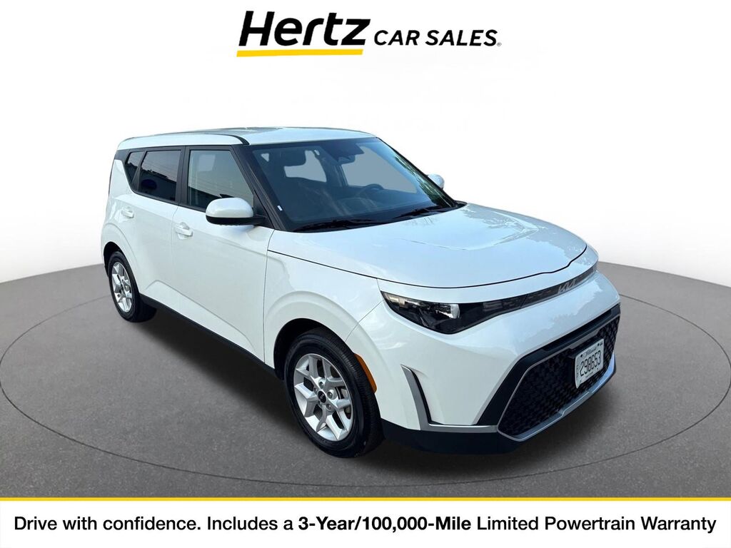 2025 Kia Soul LX — photo 1 of 11