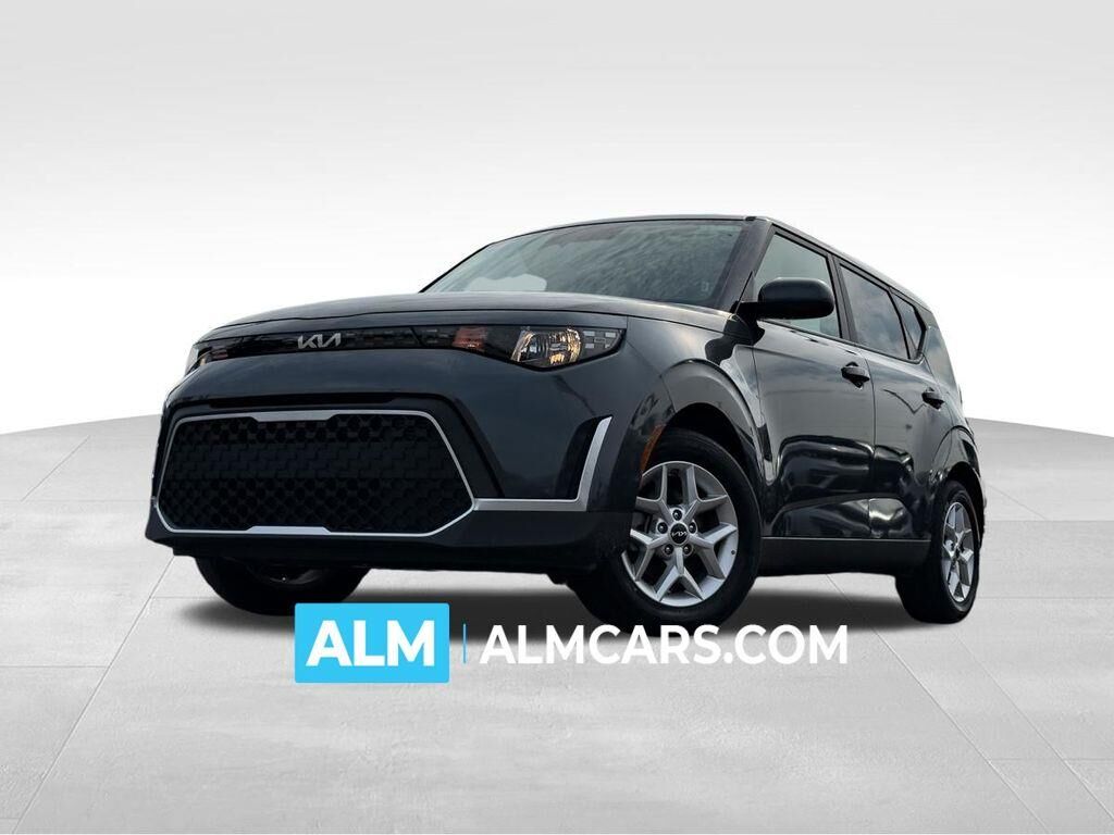 2025 Kia Soul LX — photo 1 of 13