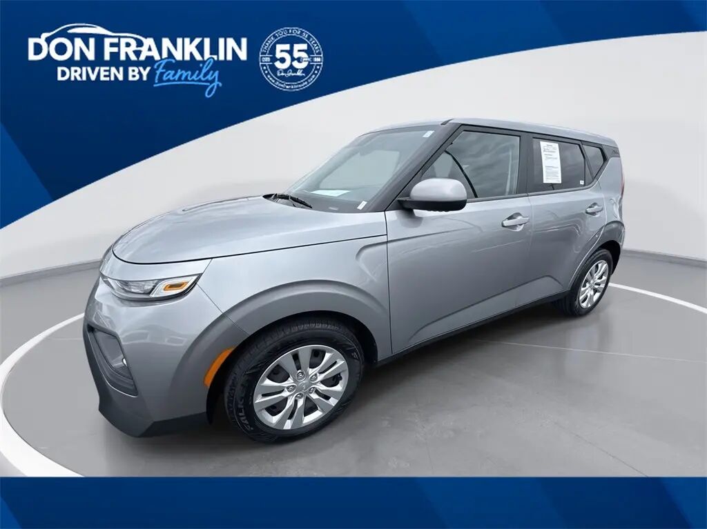 2022 Kia Soul LX — photo 1 of 13