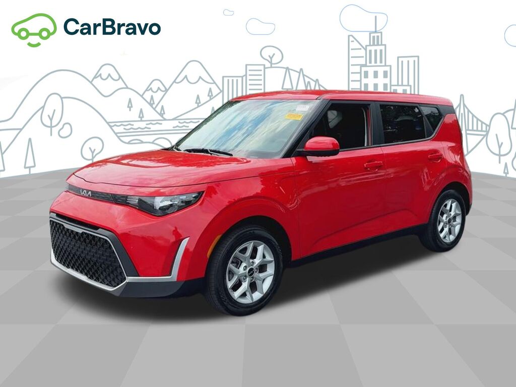 2025 Kia Soul LX — photo 1 of 7