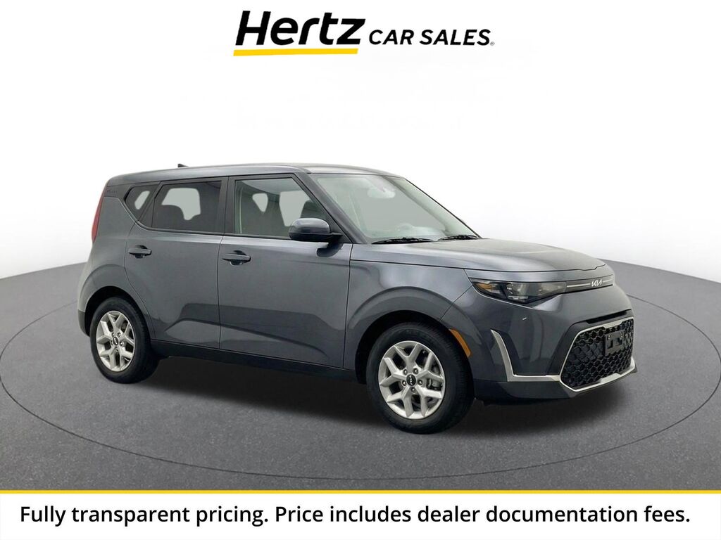 2025 Kia Soul LX — photo 1 of 3