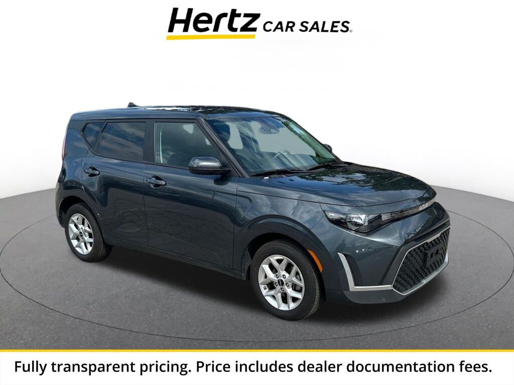 2025 Kia Soul LX — photo 1 of 2