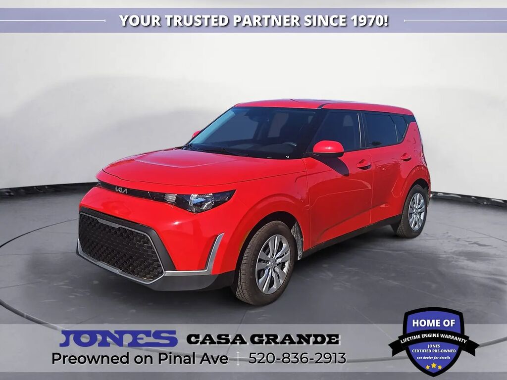 2025 Kia Soul LX — photo 1 of 13