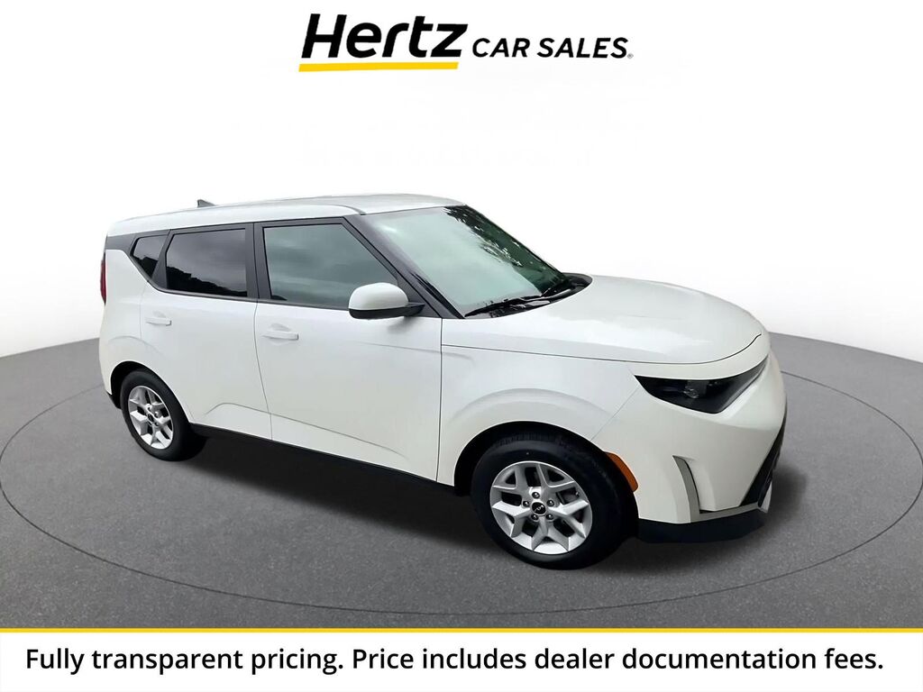 2025 Kia Soul LX — photo 1 of 2