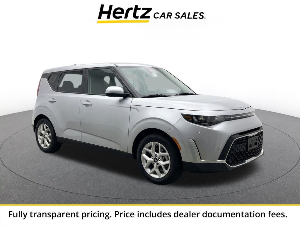 2025 Kia Soul LX — photo 1 of 2