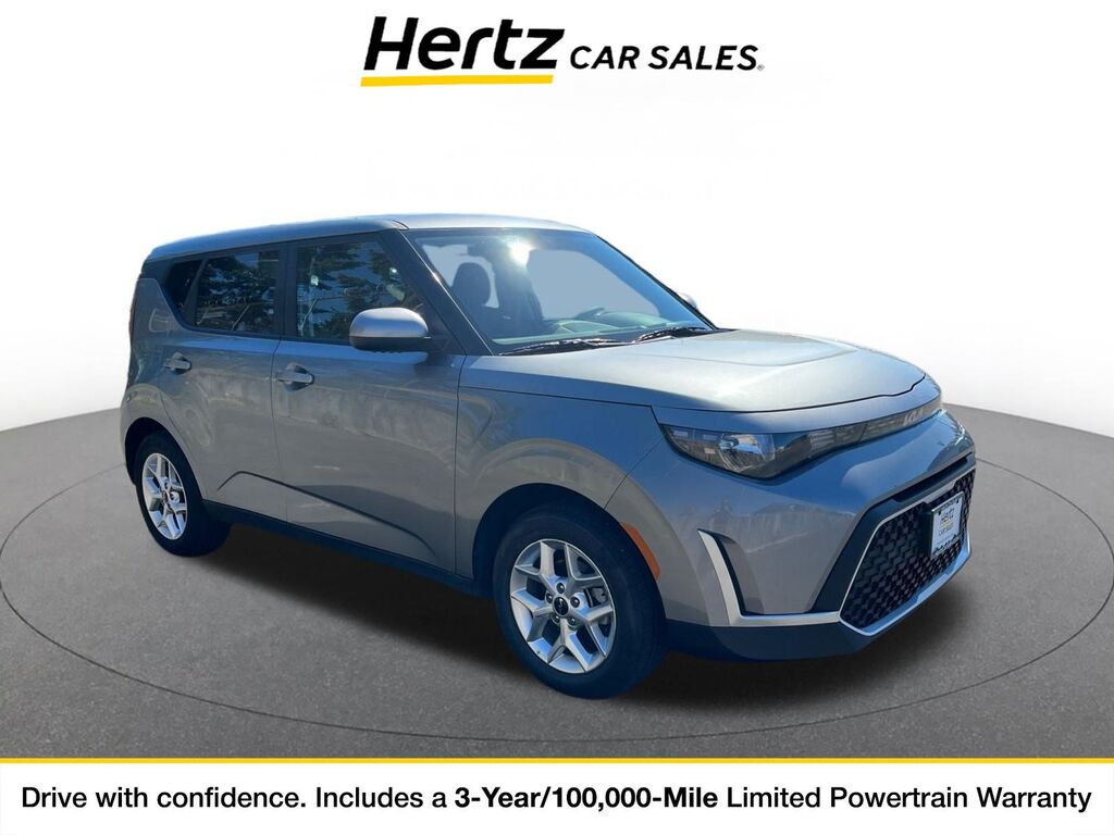 2025 Kia Soul LX — photo 1 of 11