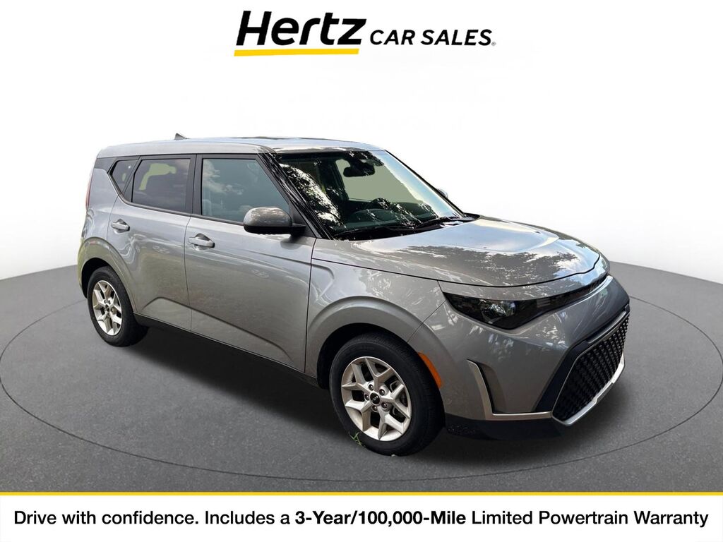 2025 Kia Soul LX — photo 1 of 11